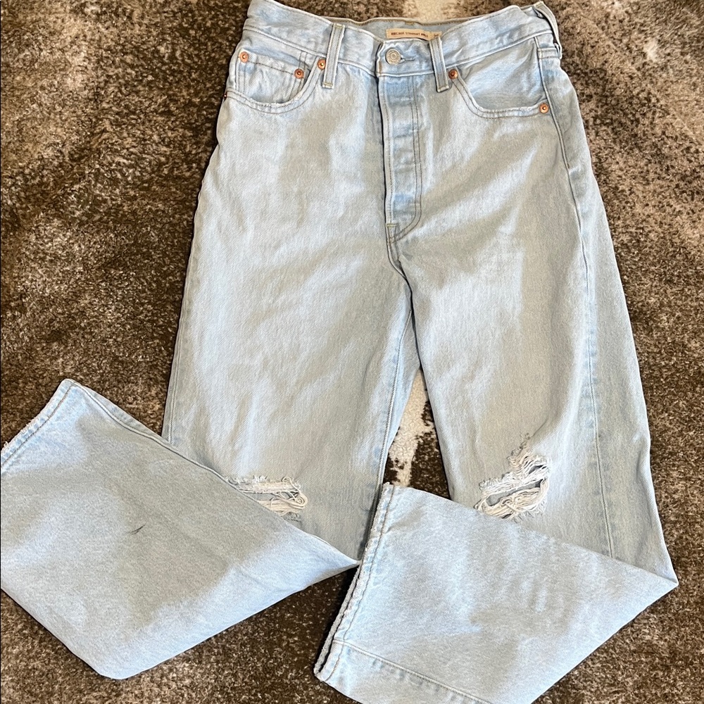 Levis Ribcage Straight Ankle Jean 26